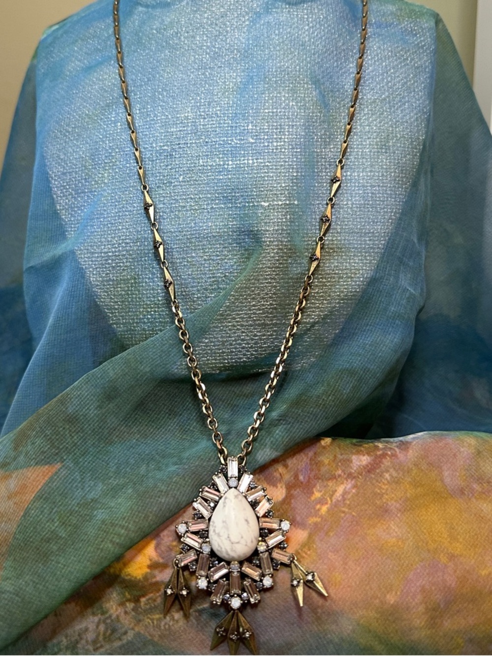 Chloe + Isabel Aventine Pendant Necklace